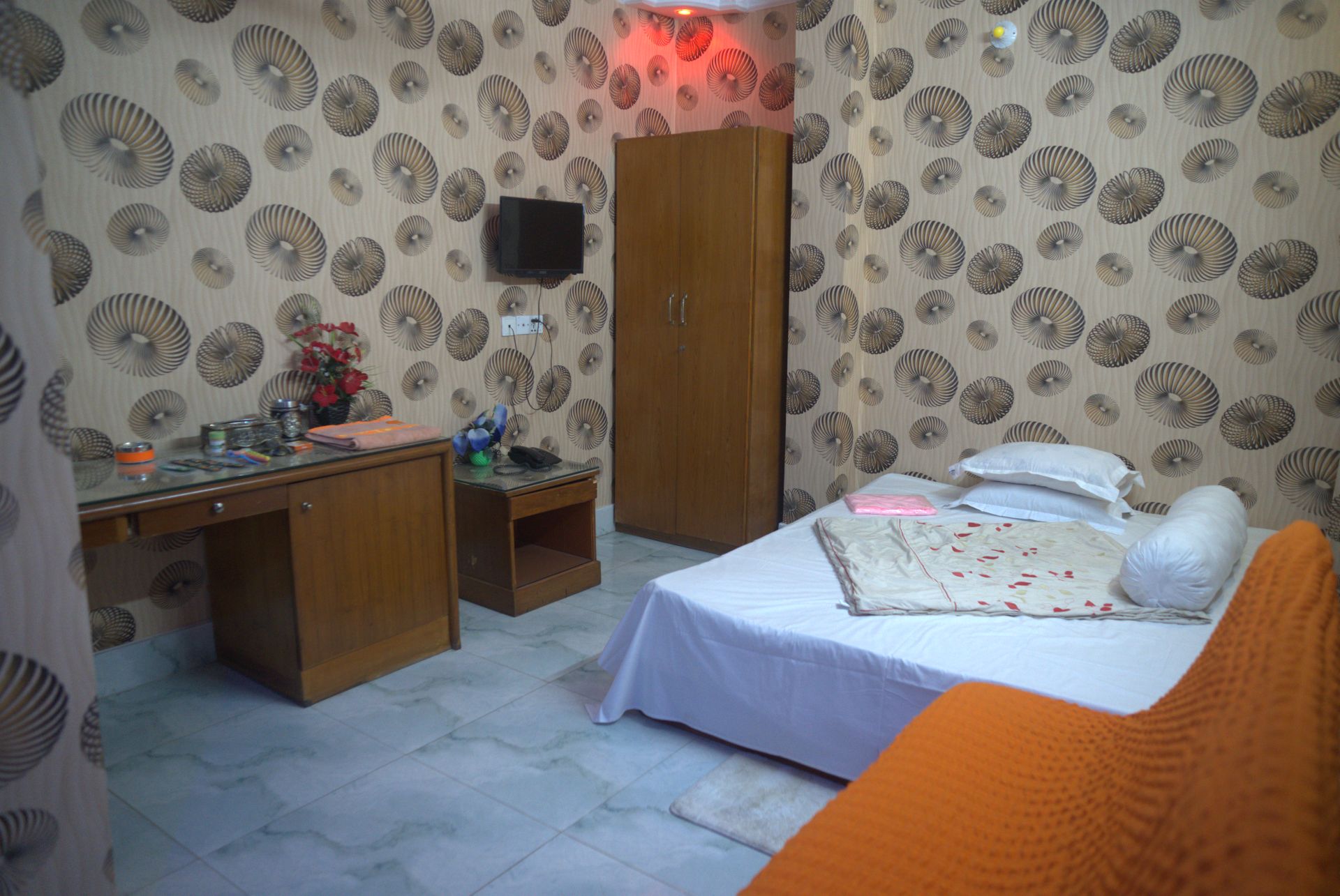 Superior Connecting luxury suite ( AC )